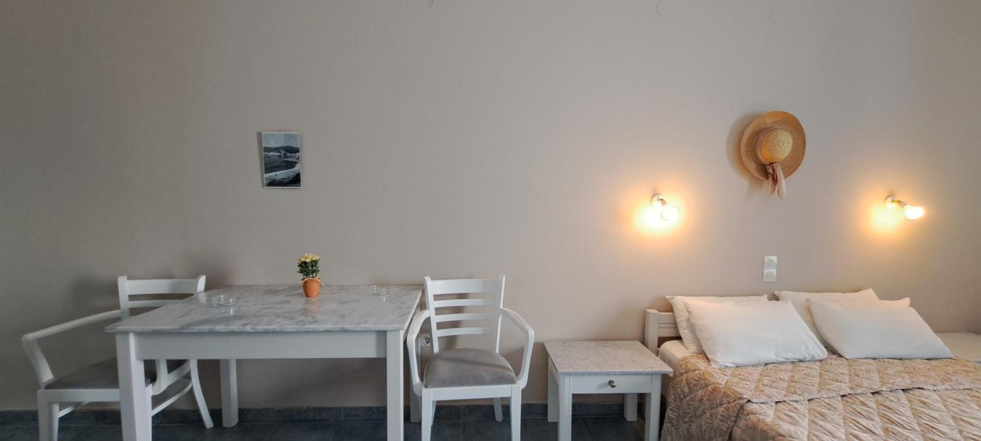 Studio Elisabeth Agios Ioannis  Luaran gambar