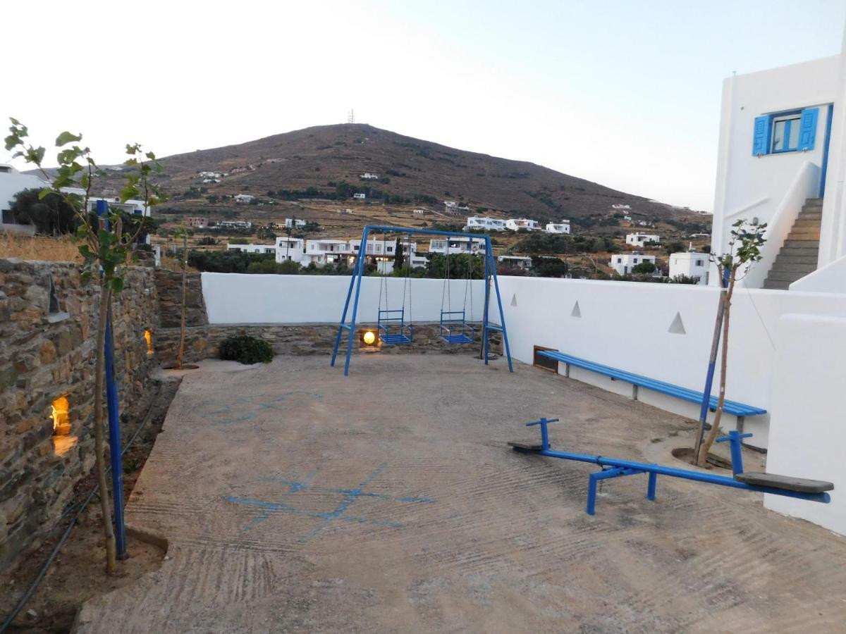 Studio Elisabeth Agios Ioannis  Luaran gambar